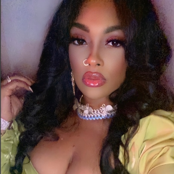 Meet your Posher, Ophelia - Picture 1 of 1